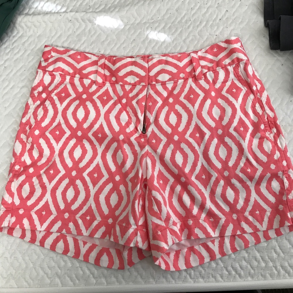 Vineyard Vines patterned shorts